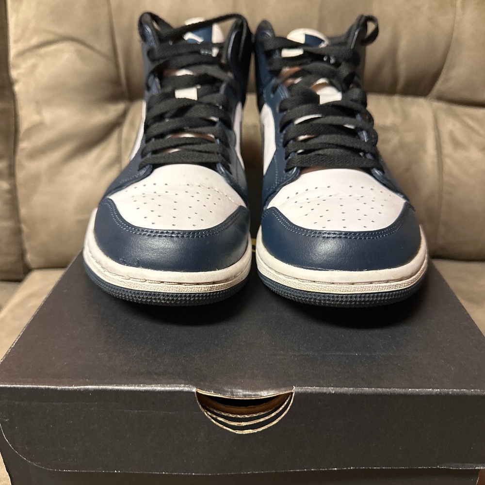 Air Jordan 1 MD